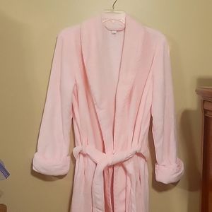 Charter Club Long Cozy Plush Robe Embroidered Trim. Pink, Medium